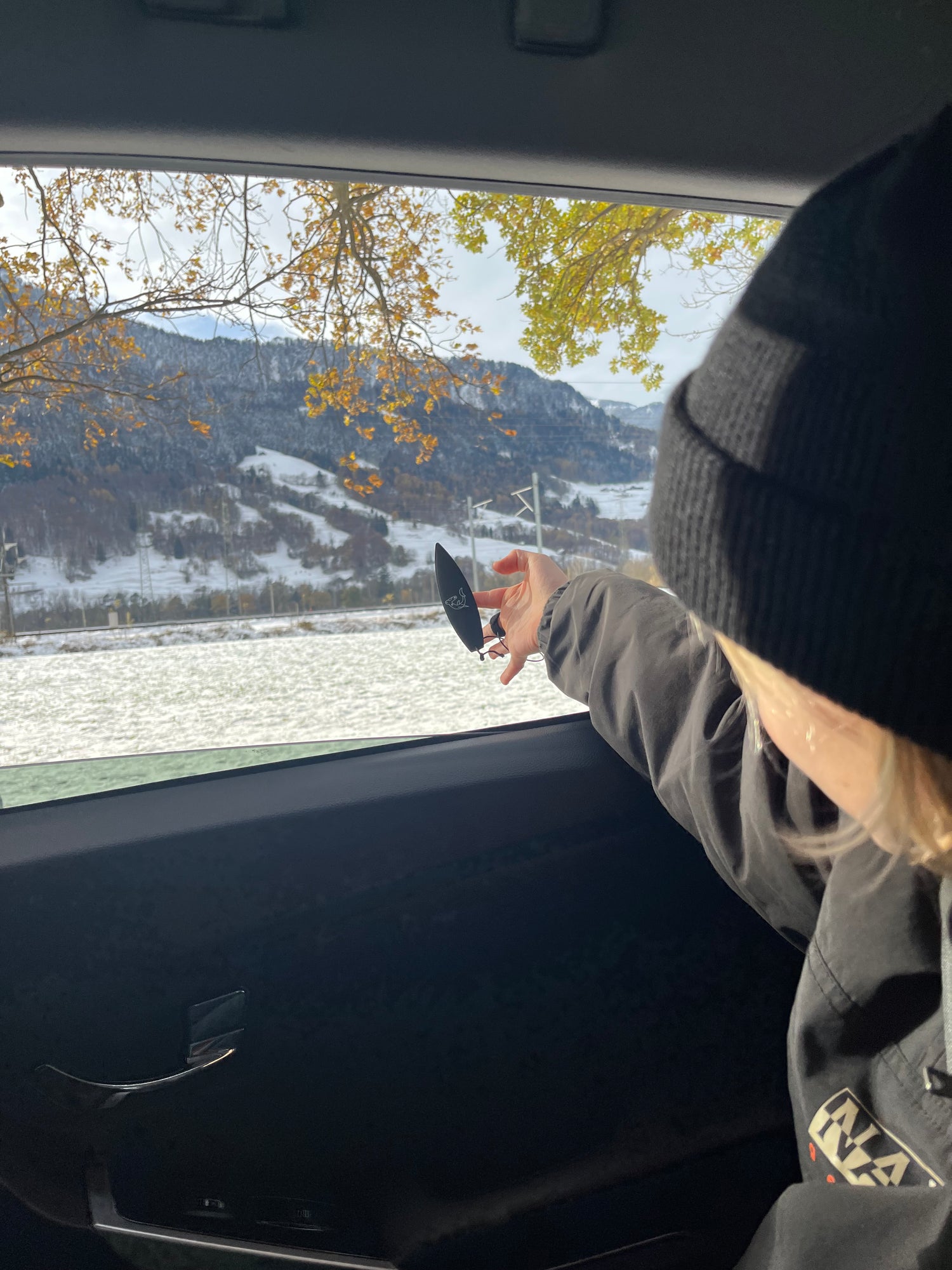 Fingersurf bei der Fahrt